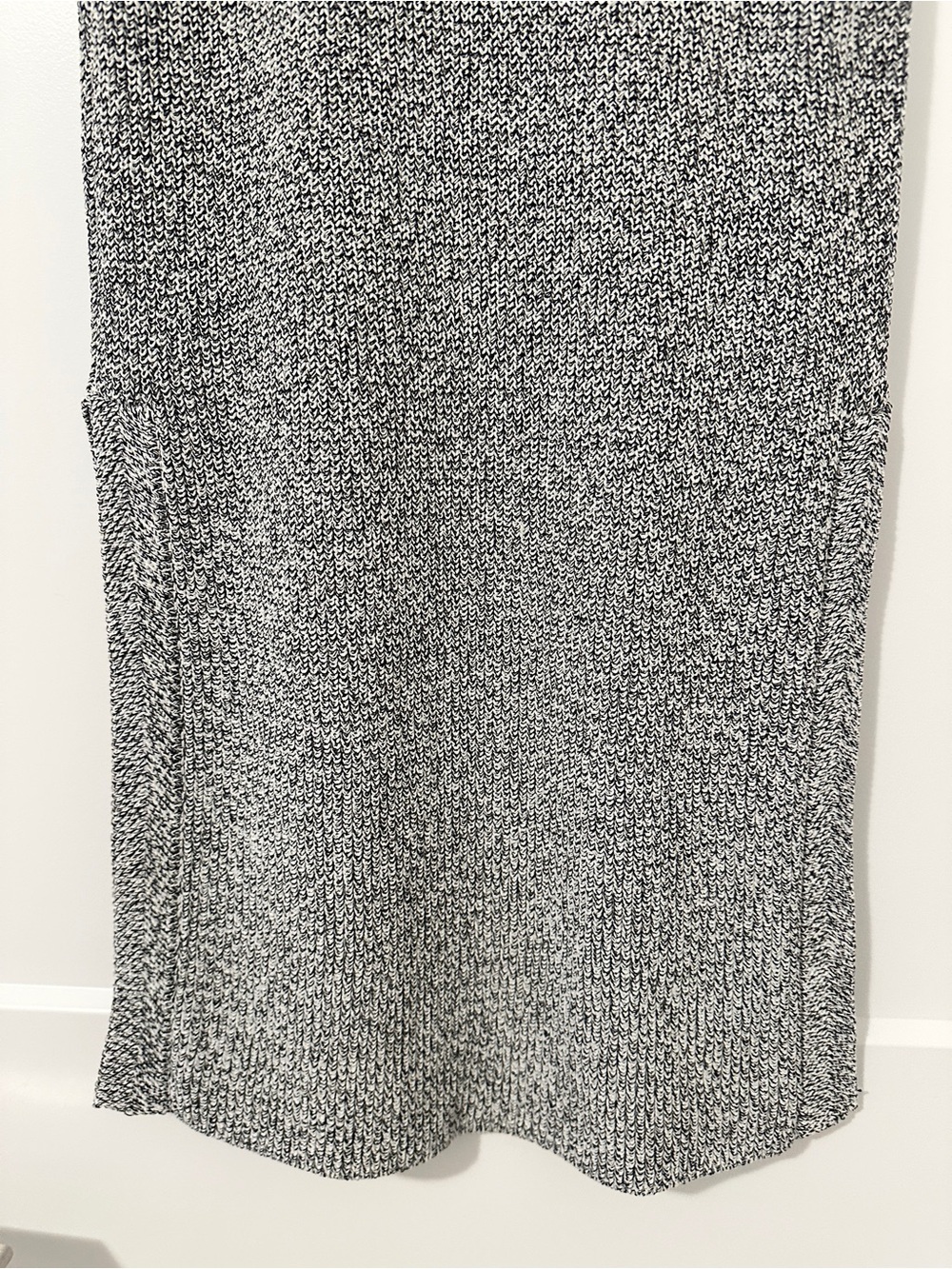 Aritzia Wilfred Palmier Sleeveless Split Hem Tunic Knit Sweater Top Size XS - Picture 9 of 12
